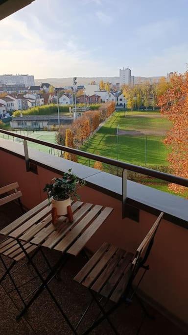 Ferienwohnung Studio Cosy 12 Min Arc De Triomphe Rueil-Malmaison Exterior foto